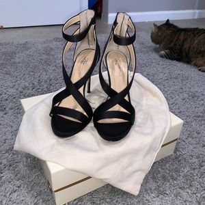 Luxurious Vince comuto I’m-devin satin black heals
